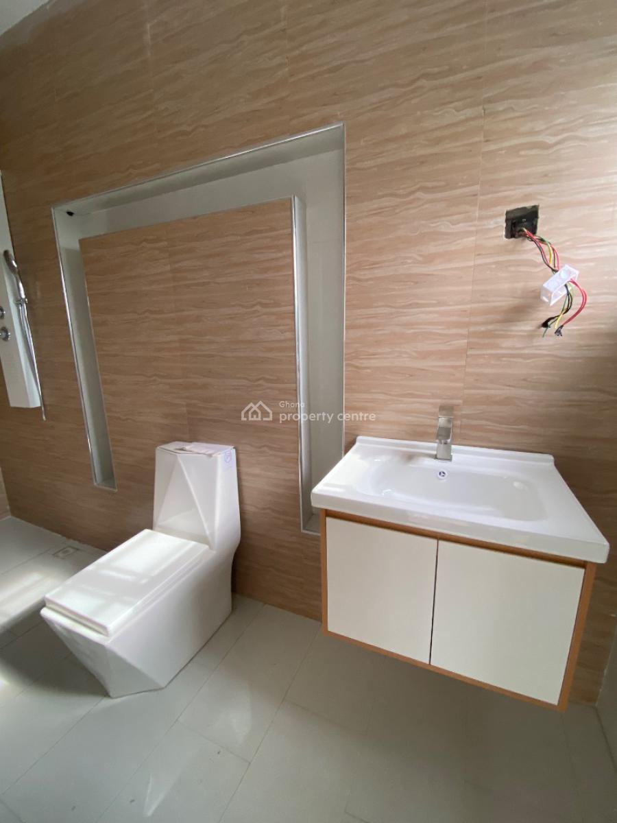 3 Bedrooms House Lakeside Estates, Lakeside Estates, Adenta Municipal, Accra, House for Sale