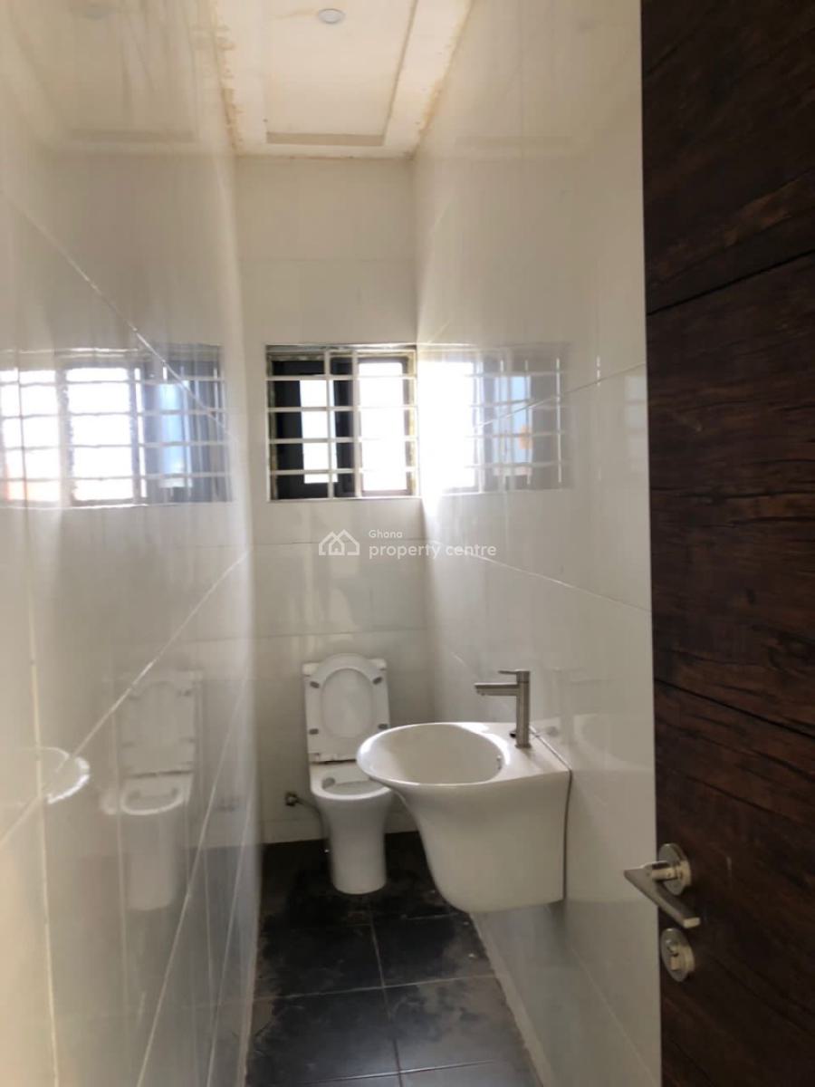 3 Bedrooms House Lakeside Estates, Lakeside Estates, Adenta Municipal, Accra, House for Sale