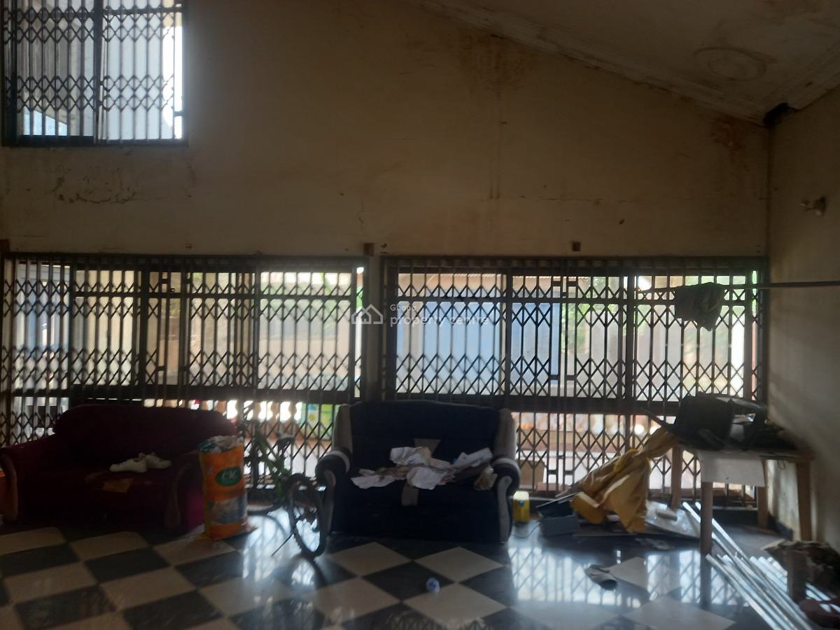 7 Bedrooms   ( 180*160), Abrepo Atafoa., Kumasi Metropolitan, Ashanti, House for Sale