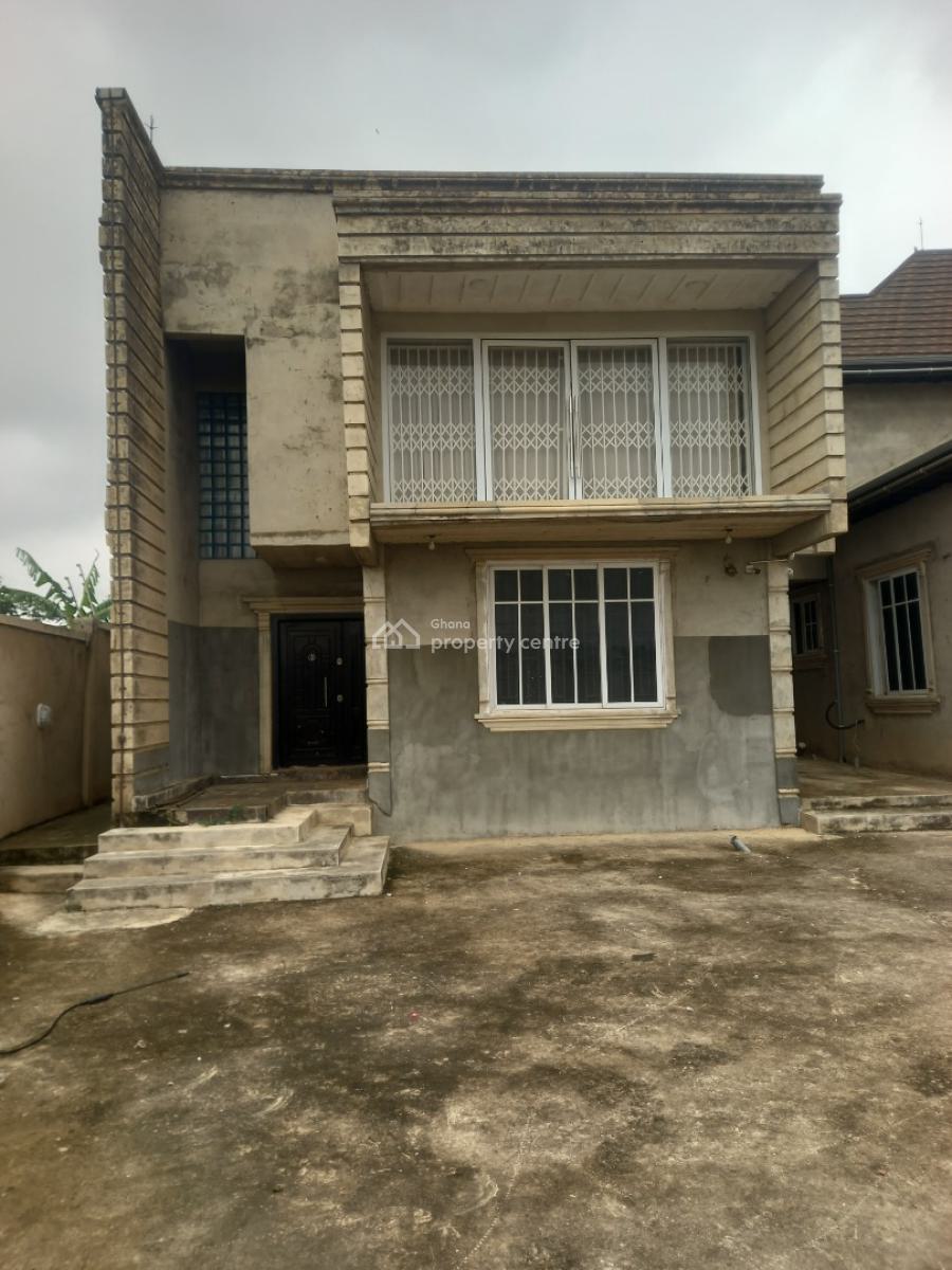 9 Bedrooms Plus 1 Full Plot., Near Tanoso/ Sofoline., Kumasi Metropolitan, Ashanti, House for Sale