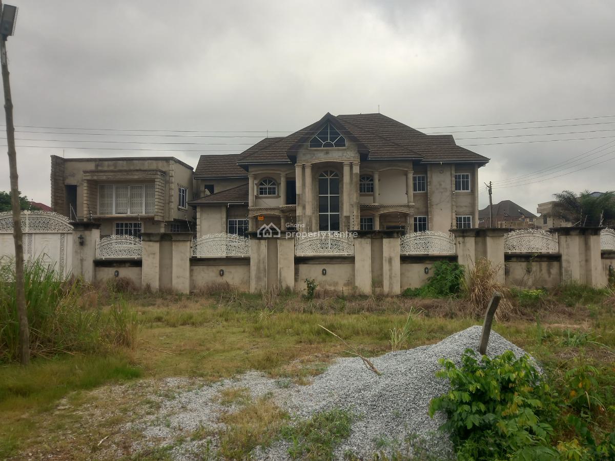 9 Bedrooms Plus 1 Full Plot., Near Tanoso/ Sofoline., Kumasi Metropolitan, Ashanti, House for Sale