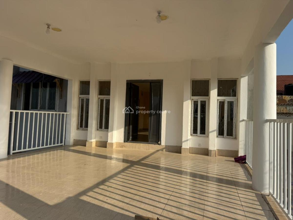 4 Bedroom with 2 Washroom Self Compound at Tantra Hills Aroun, Tantra Hill, Achimota, Accra, House for Rent