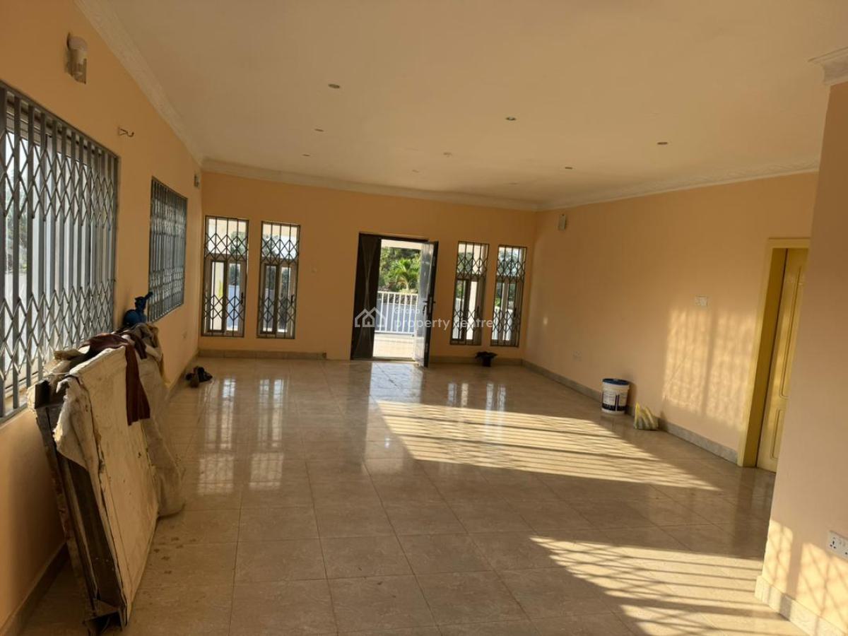 4 Bedroom with 2 Washroom Self Compound at Tantra Hills Aroun, Tantra Hill, Achimota, Accra, House for Rent