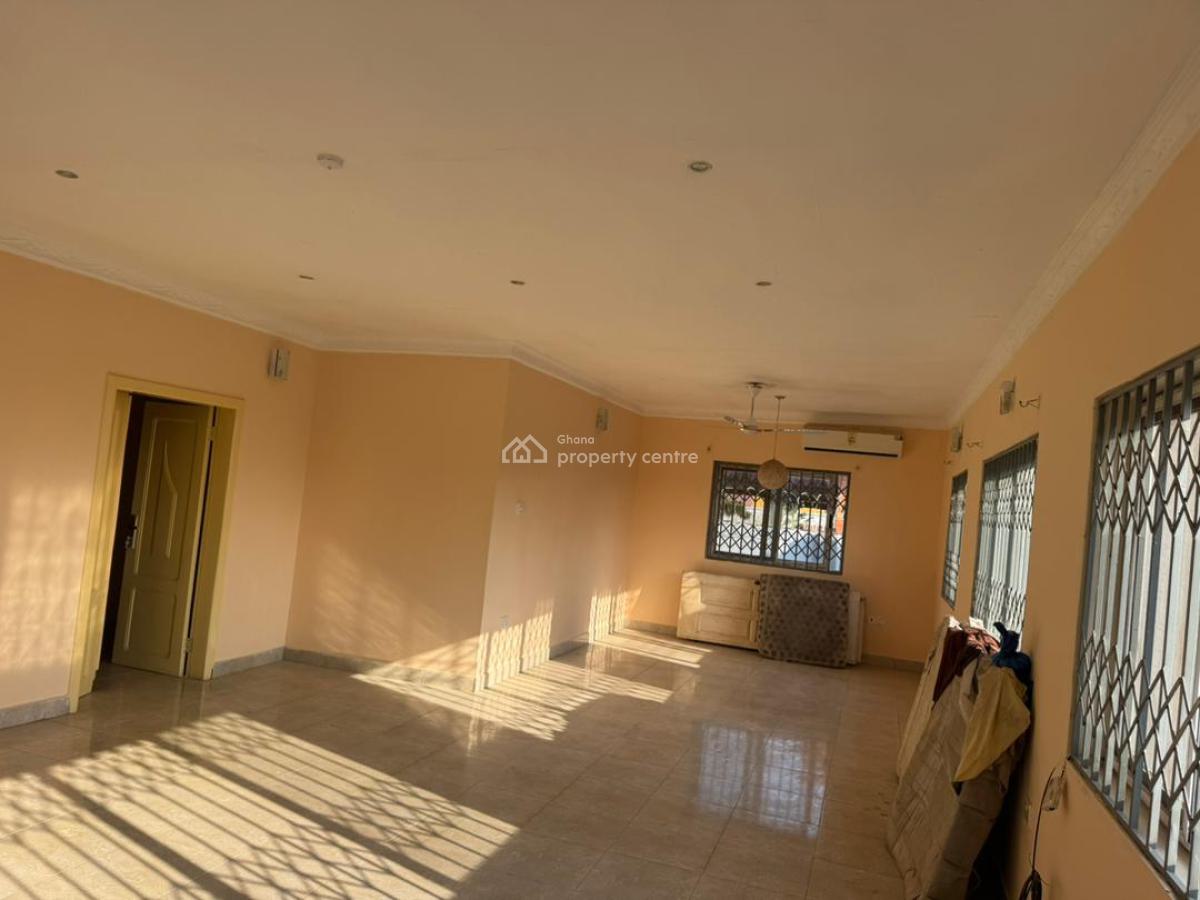 4 Bedroom with 2 Washroom Self Compound at Tantra Hills Aroun, Tantra Hill, Achimota, Accra, House for Rent
