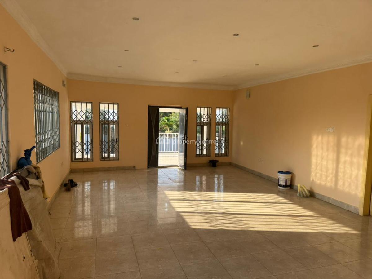 4 Bedroom with 2 Washroom Self Compound at Tantra Hills Aroun, Tantra Hill, Achimota, Accra, House for Rent