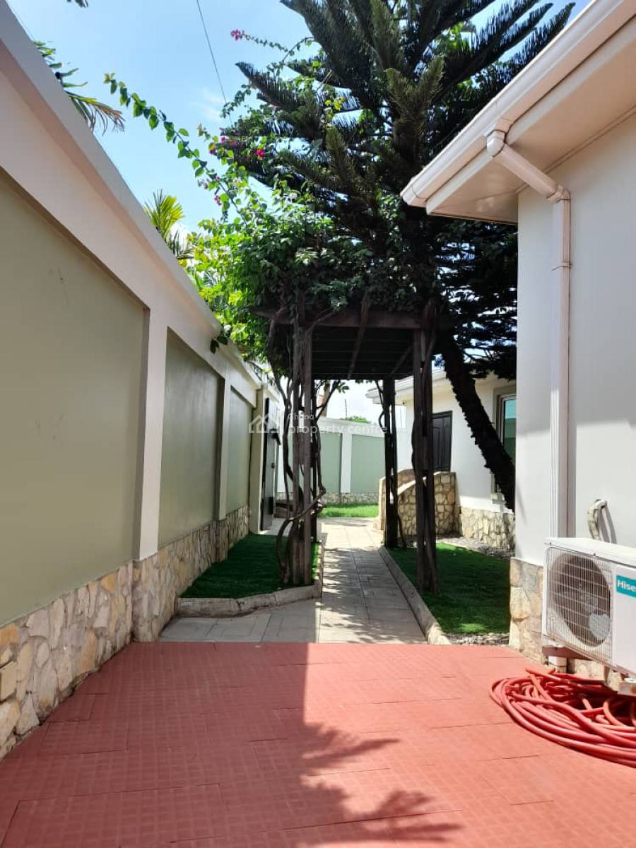Executuve 8 Bedroom, Cantonments, Accra, House for Rent