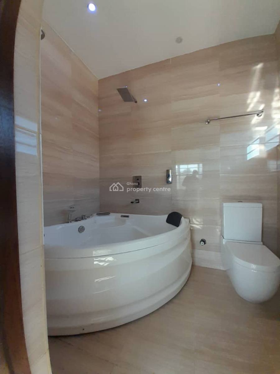 Executuve 8 Bedroom, Cantonments, Accra, House for Rent