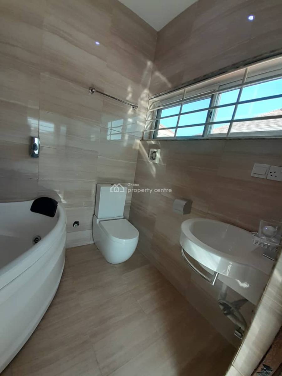 Executuve 8 Bedroom, Cantonments, Accra, House for Rent
