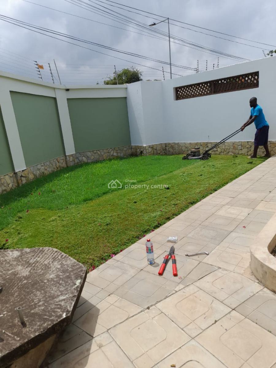 Executuve 8 Bedroom, Cantonments, Accra, House for Rent