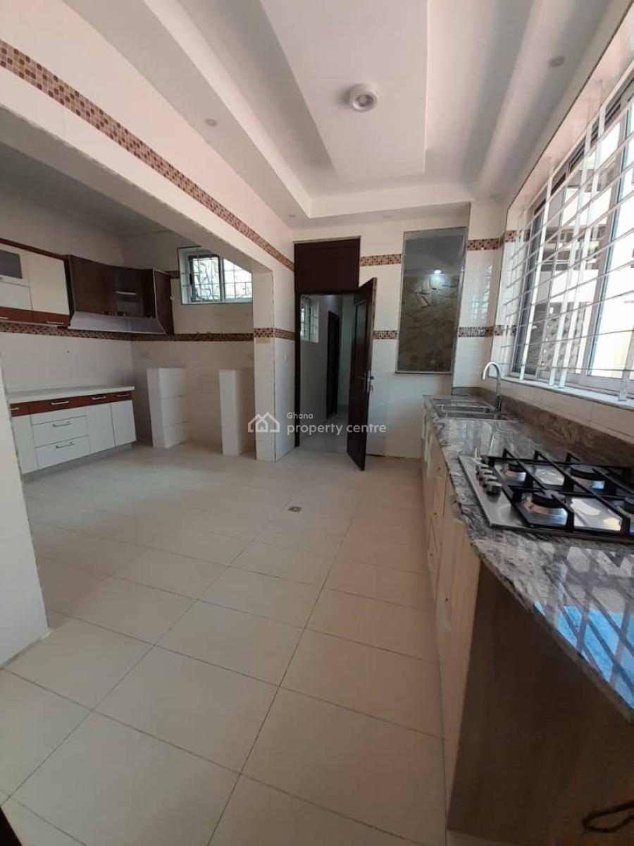 Executuve 8 Bedroom, Cantonments, Accra, House for Rent