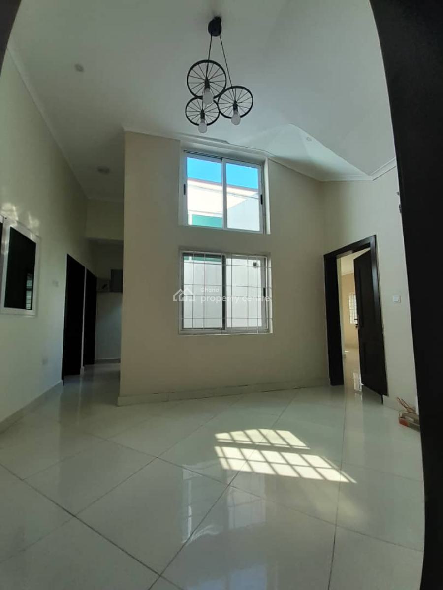 Executuve 8 Bedroom, Cantonments, Accra, House for Rent