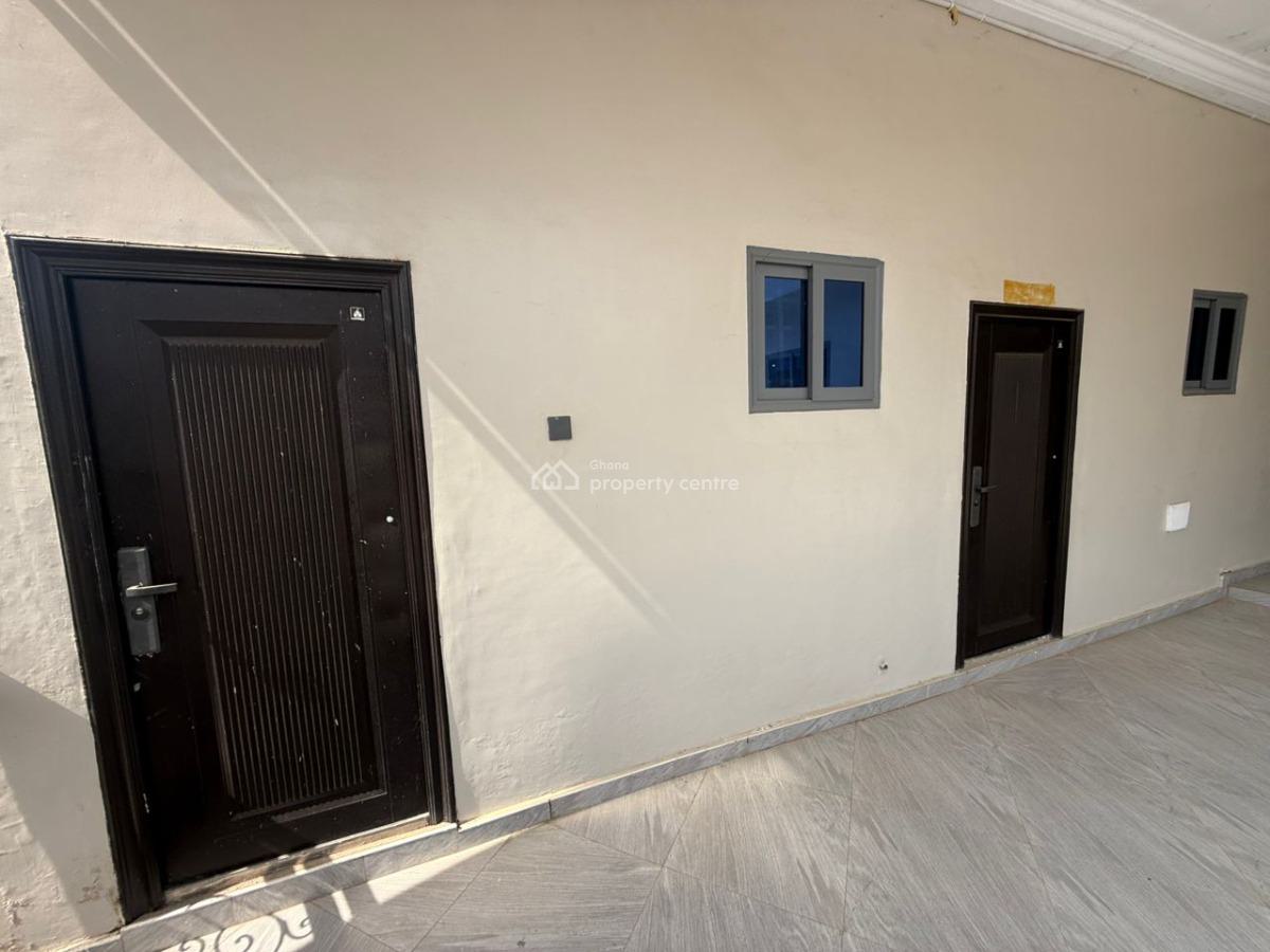 Hostel  Bedrooms=21  Flow for Another 21 Rooms Top  on 2 Plot Land., Kumasi Boadi, Kumasi Metropolitan, Ashanti, Commercial Property for Sale