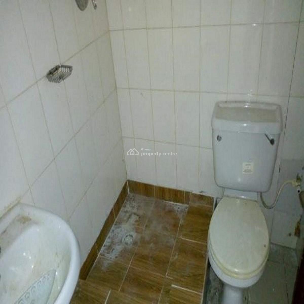 2 Bedroom Self-contain Apartment, Trade Fair La, La Dade Kotopon Municipal, Accra, Apartment for Rent