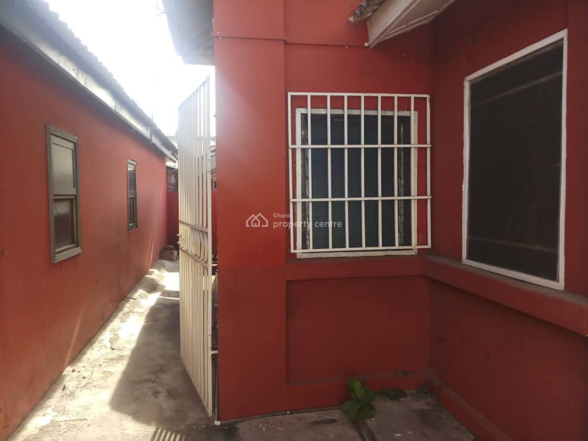 Chamber and Hall Self-contain, Trade Fair La, La Dade Kotopon Municipal, Accra, Apartment for Rent