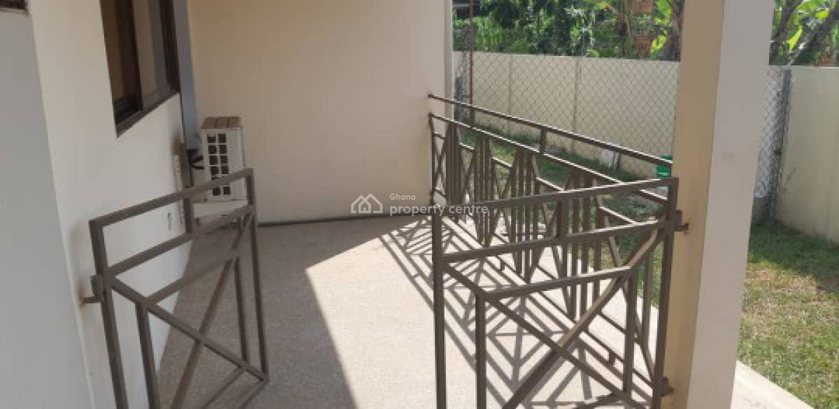 Chamber and Hall Self Contain, Tse Addo, La Dade Kotopon Municipal, Accra, Apartment for Rent