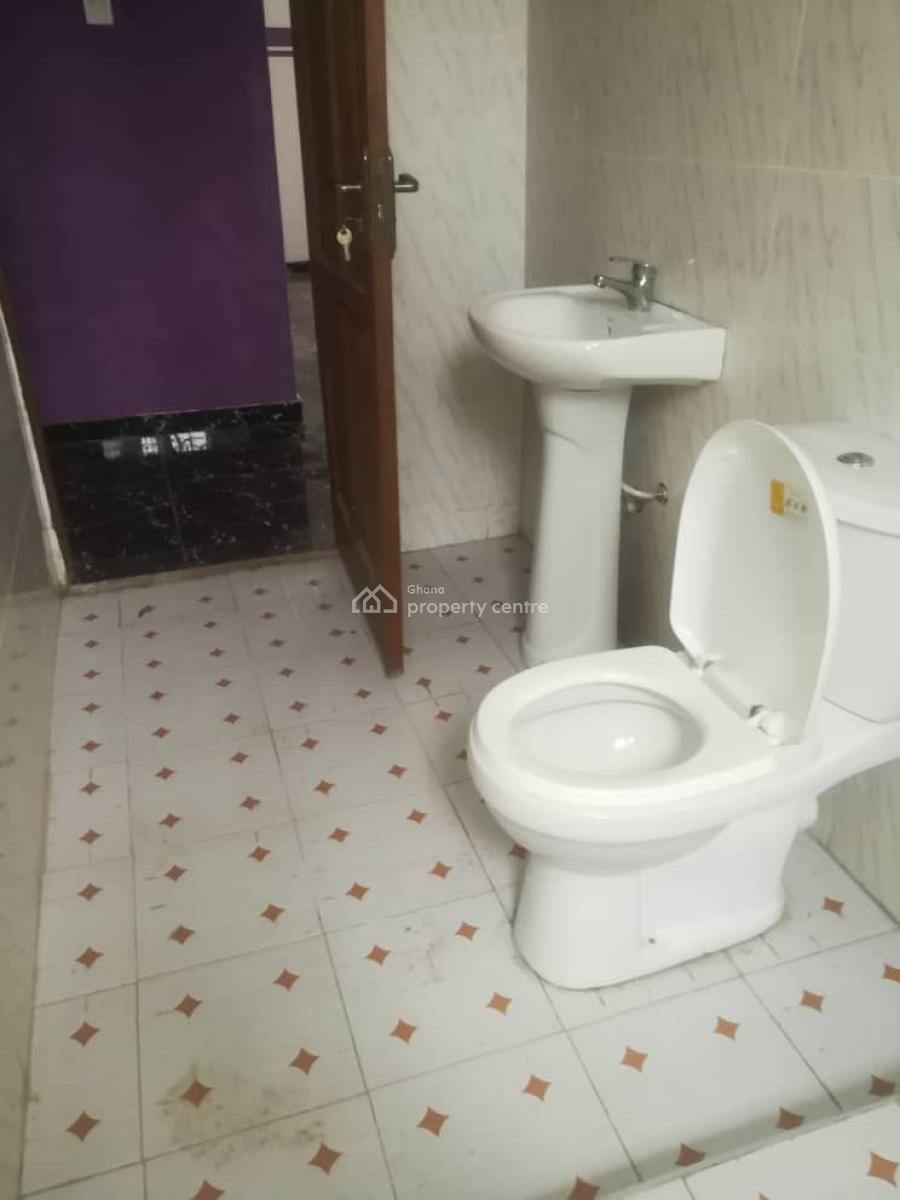 2 Bedroom Self Compound House, Tse Addo, La Dade Kotopon Municipal, Accra, Detached Bungalow for Rent