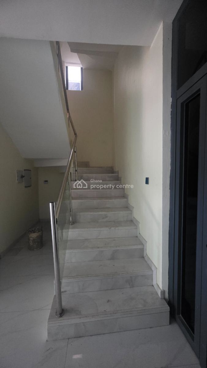 5 Bedrooms Houses, Spintex, Accra Metropolitan, Accra, House for Sale