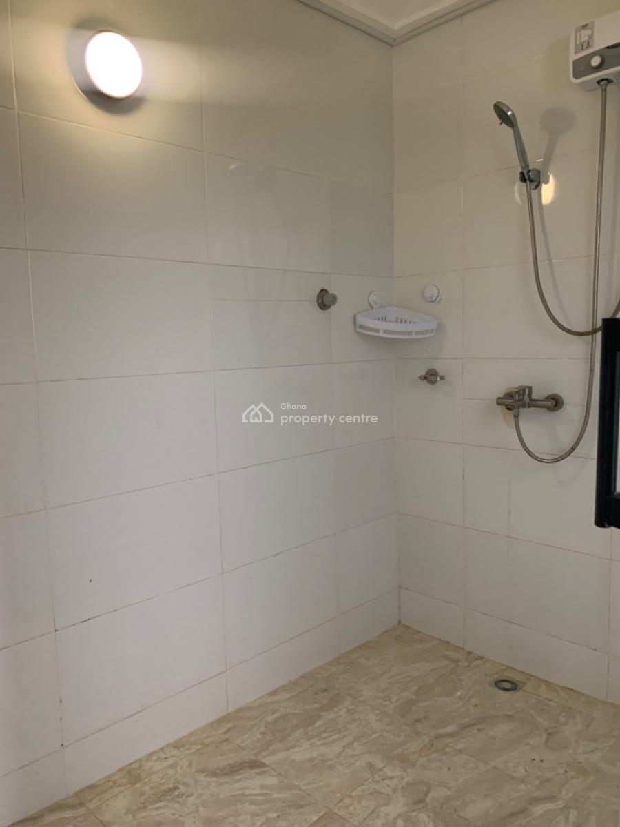 4 Bedrooms Duplex House in a Gated Community, Oyarifa, La Nkwantanang Madina Municipal, Accra, Semi-detached Duplex for Rent