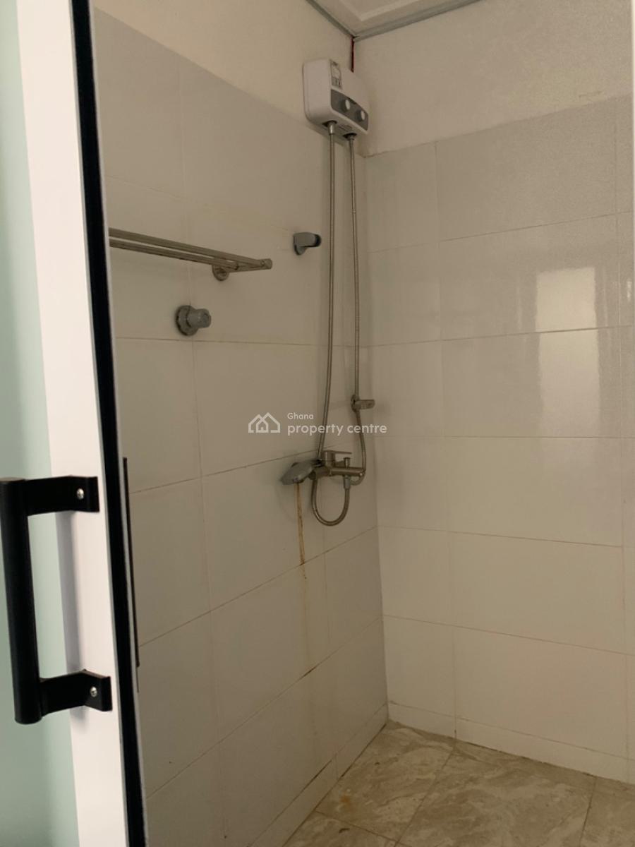 4 Bedrooms Duplex House in a Gated Community, Oyarifa, La Nkwantanang Madina Municipal, Accra, Semi-detached Duplex for Rent