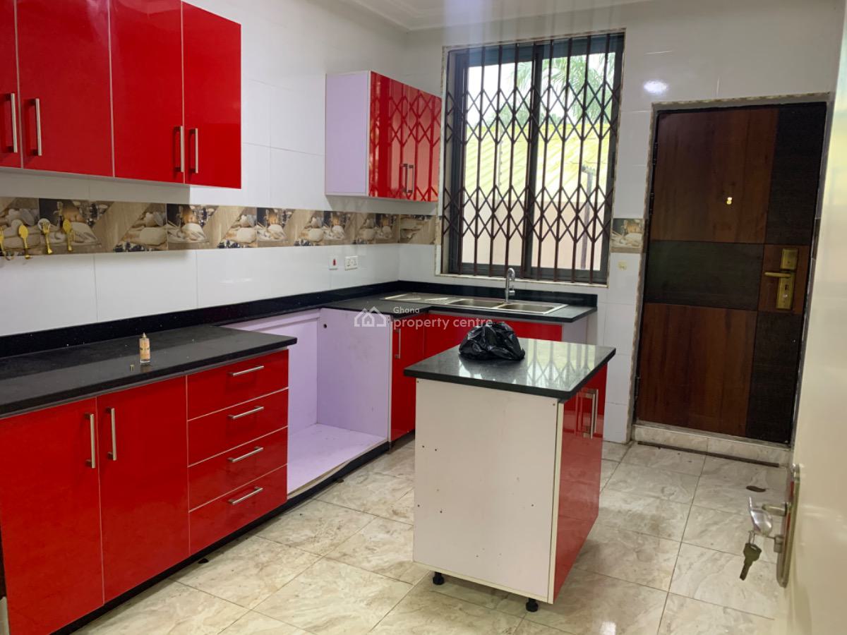 4 Bedrooms Duplex House in a Gated Community, Oyarifa, La Nkwantanang Madina Municipal, Accra, Semi-detached Duplex for Rent