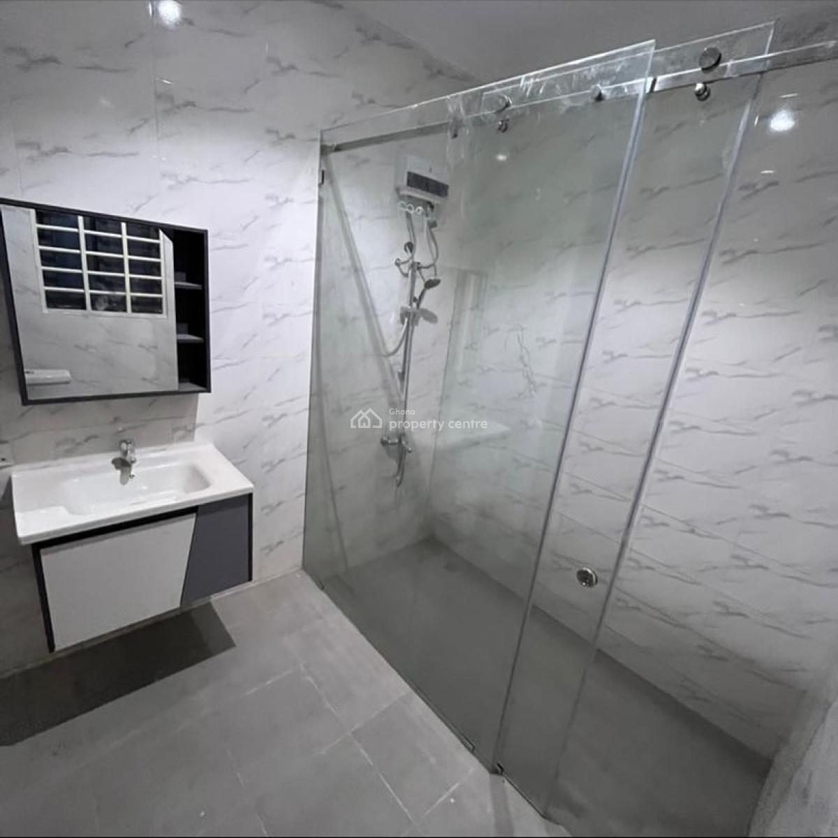 Executive Self Compound 3 Bedrooms, Adjiringanor, East Legon, Accra, House for Rent