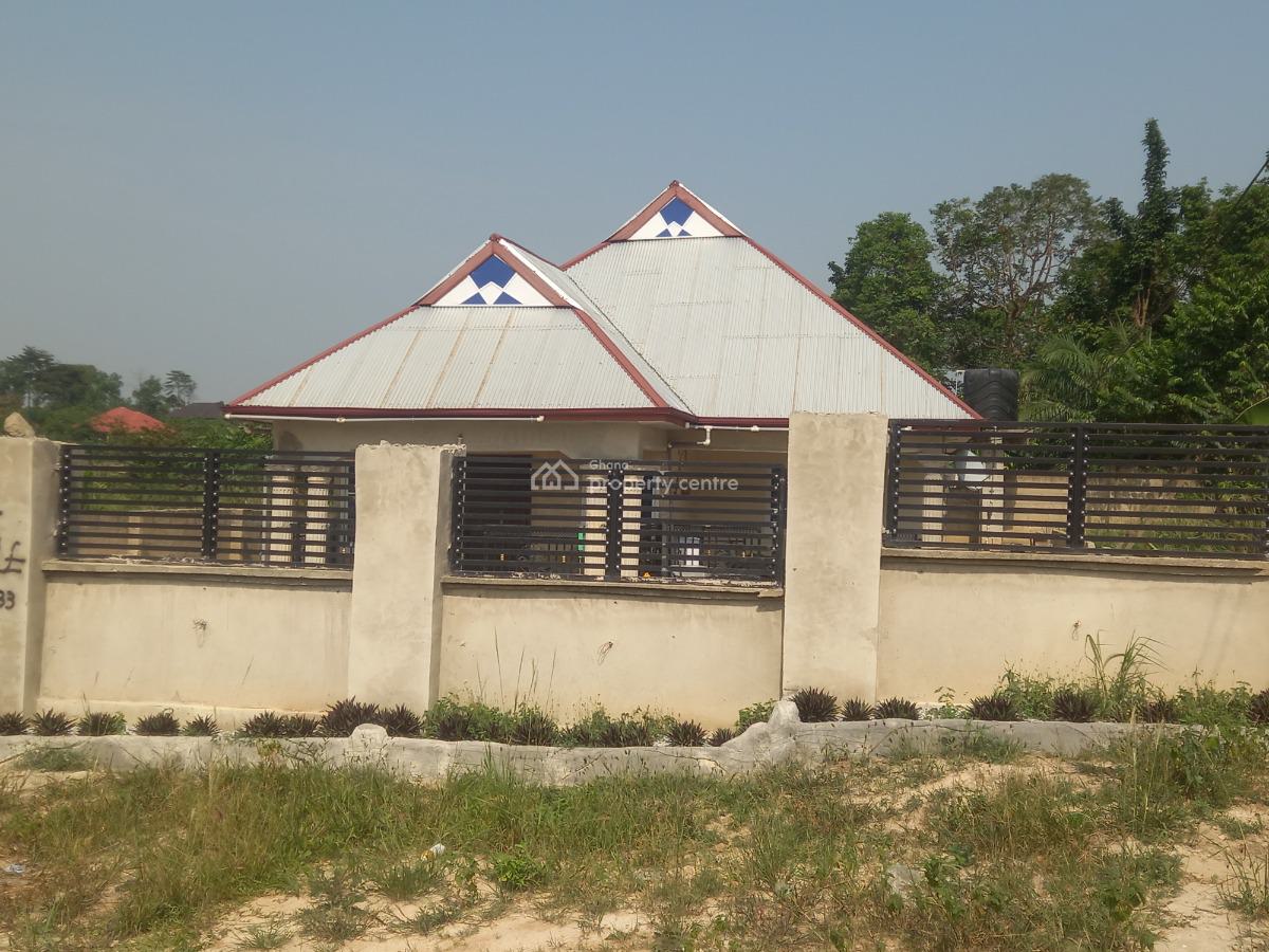 3 Bedrooms  ( Full Plot), Bomfa, Near Fawoade Mampongteng. Tafo Pankrono Road., Kumasi Metropolitan, Ashanti, House for Sale