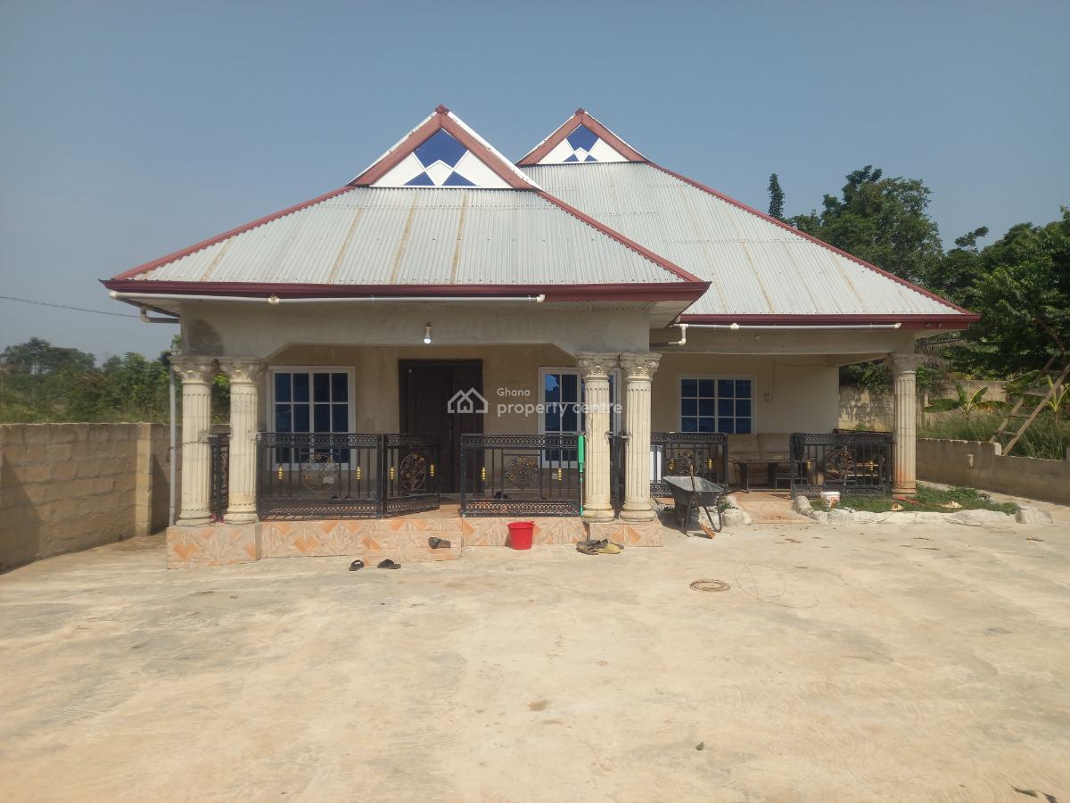 3 Bedrooms  ( Full Plot), Bomfa, Near Fawoade Mampongteng. Tafo Pankrono Road., Kumasi Metropolitan, Ashanti, House for Sale