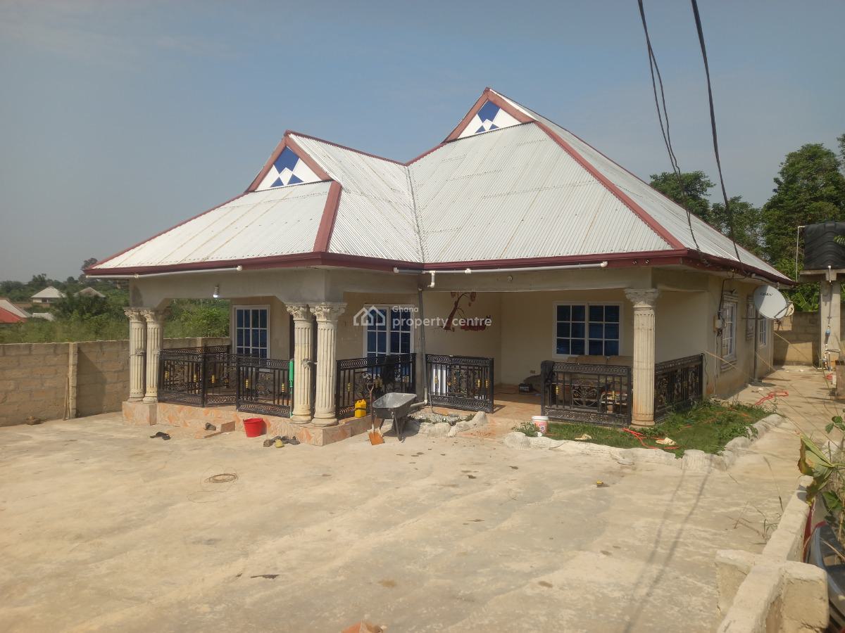 3 Bedrooms  ( Full Plot), Bomfa, Near Fawoade Mampongteng. Tafo Pankrono Road., Kumasi Metropolitan, Ashanti, House for Sale