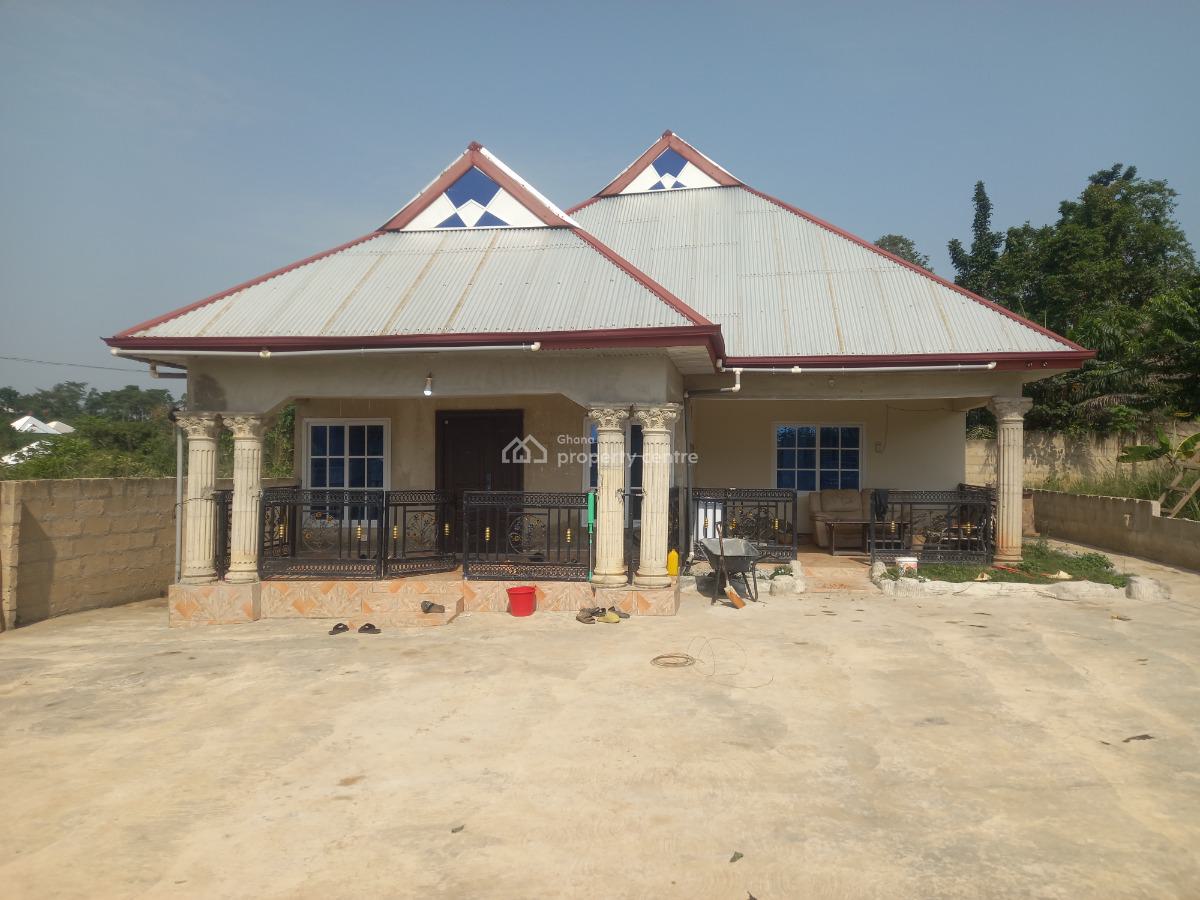 3 Bedrooms  ( Full Plot), Bomfa, Near Fawoade Mampongteng. Tafo Pankrono Road., Kumasi Metropolitan, Ashanti, House for Sale