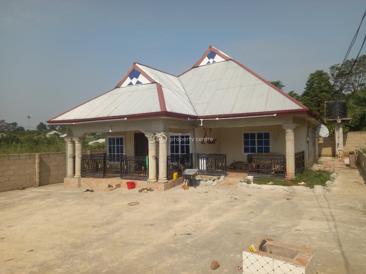 3 Bedrooms  ( Full Plot), Bomfa, Near Fawoade Mampongteng. Tafo Pankrono Road., Kumasi Metropolitan, Ashanti, House for Sale