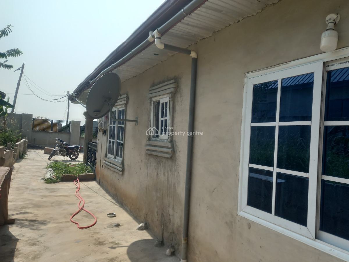 3 Bedrooms  ( Full Plot), Bomfa, Near Fawoade Mampongteng. Tafo Pankrono Road., Kumasi Metropolitan, Ashanti, House for Sale