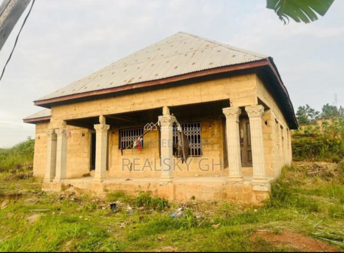 4 Bedrooms   ( Full Plot), Bomfa,  Near Fawoade Mampongteng,  on Tafo Pankrono Road., Kumasi Metropolitan, Ashanti, House for Sale