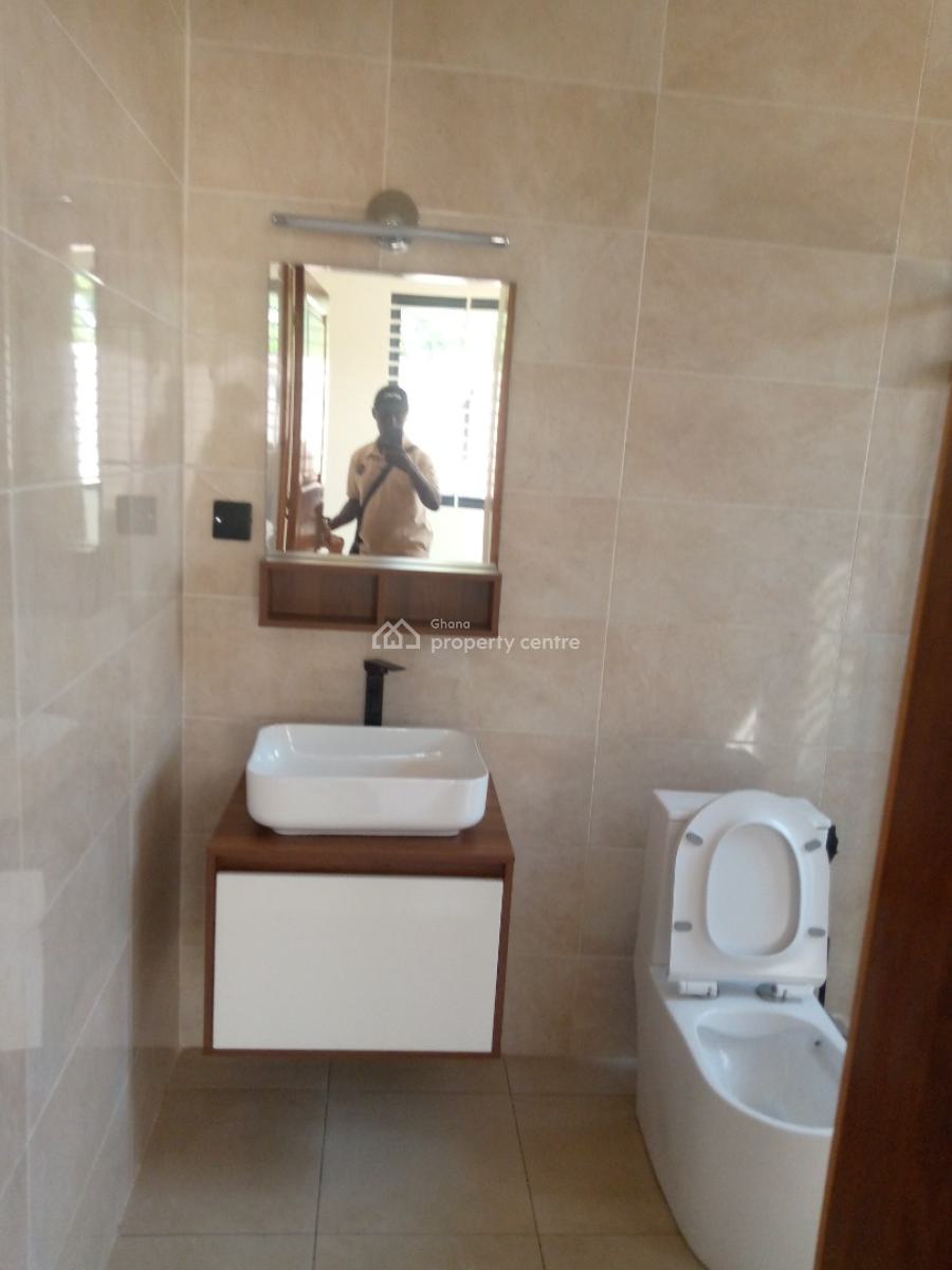 Luxurious Semi Furnished 2bedroom Apartment @ Cantonment, Cantonments, Accra, Apartment for Rent