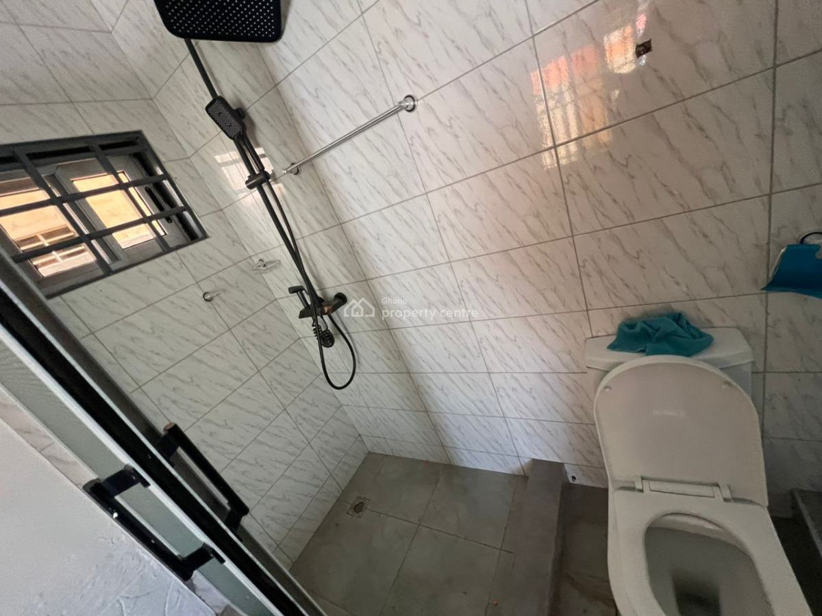 Executive 2-bedroom House@ East Airport, East Airport, Airport Residential Area, Accra, House for Rent