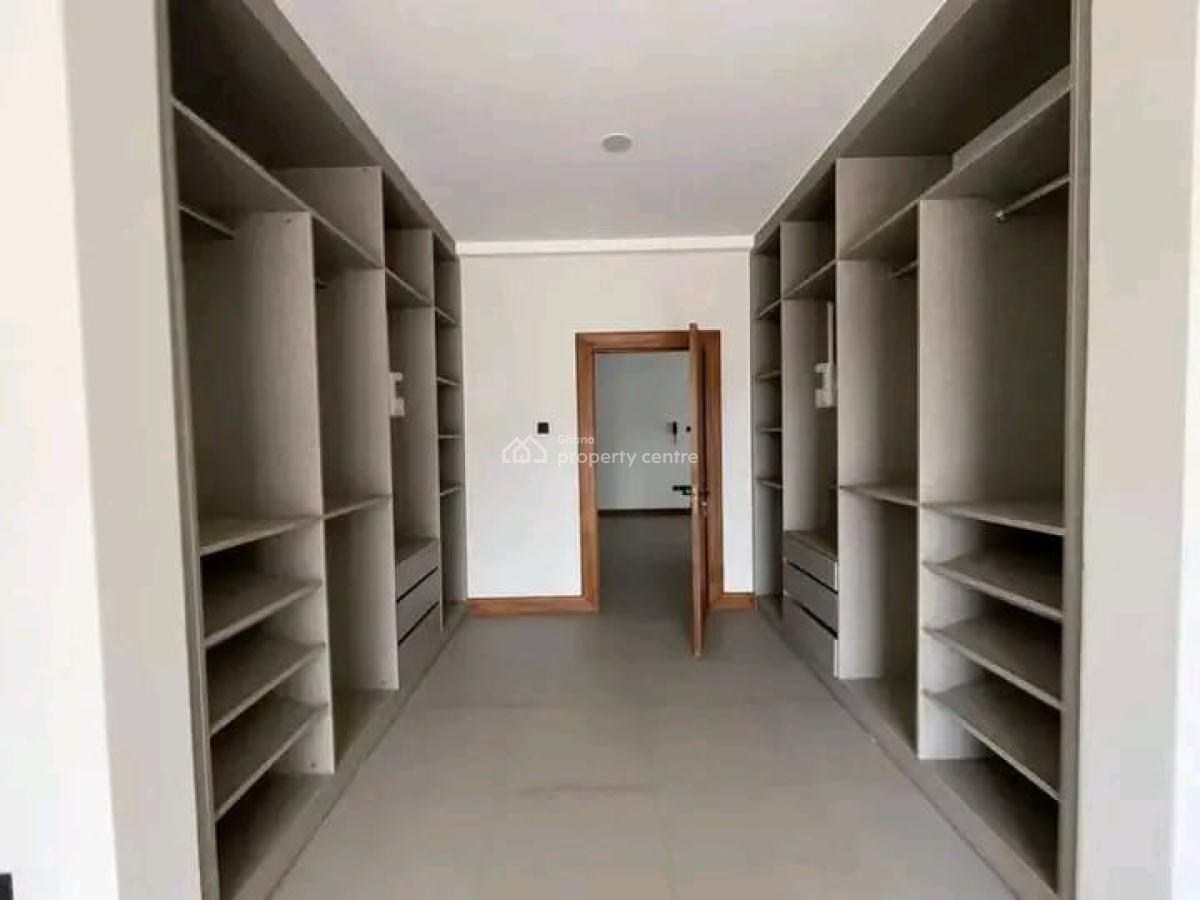 Unfurnished 3-bedroom Townhouse @  Cantonment, Cantonments, Accra, Townhouse for Rent