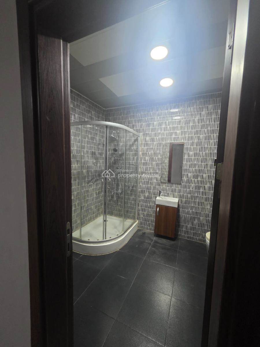 4 Bedroom House with a Boys Quarters at East Airport, East Airport, Accra Metropolitan, Accra, House for Rent