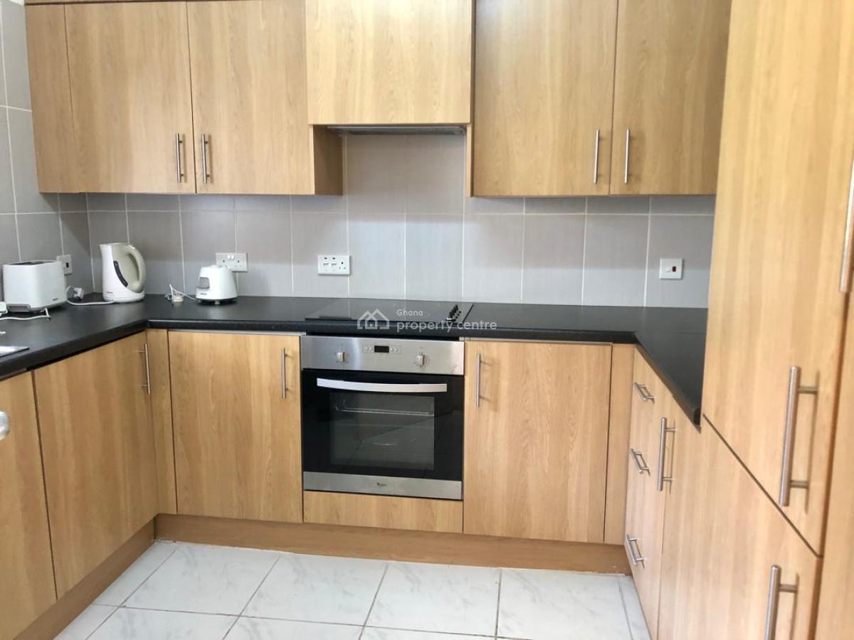 Furnished 2 Bedroom Apartment in a Gated Community with Swimming Pool, North Ridge, Accra, Apartment for Rent