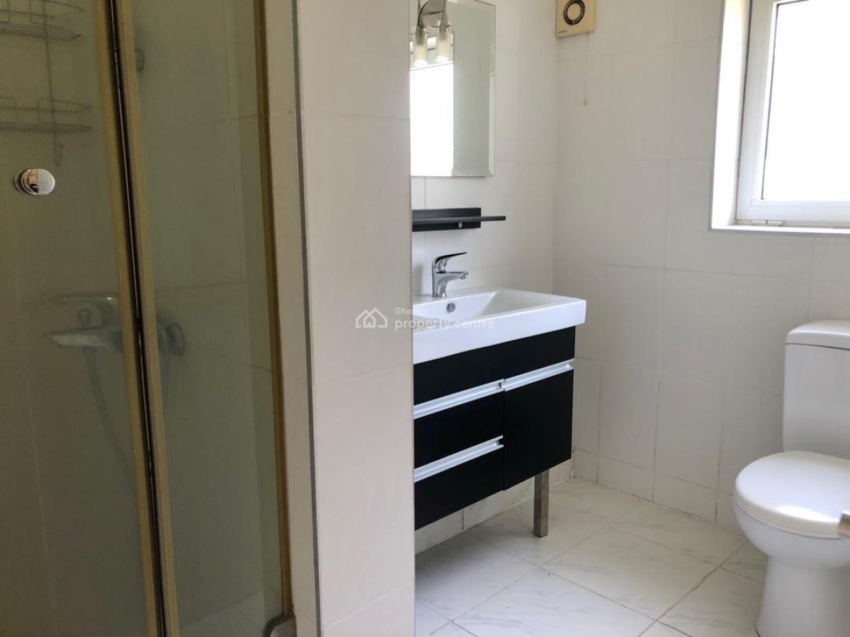 Furnished 2 Bedroom Apartment in a Gated Community with Swimming Pool, North Ridge, Accra, Apartment for Rent