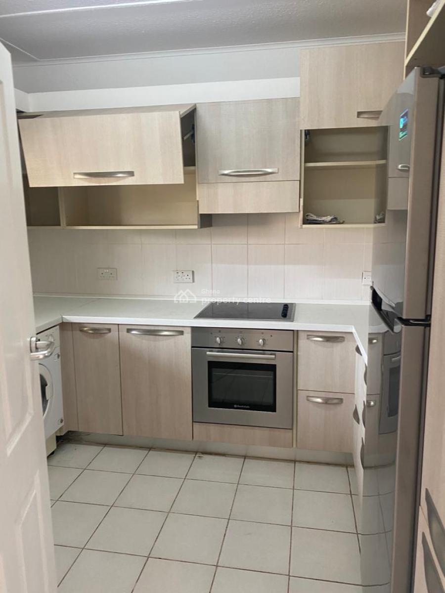 Furnished 2 Bedroom Apartment in a Gated Community with Swimming Pool, North Ridge, Accra, Apartment for Rent