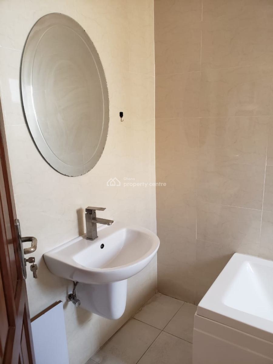 2 Bed Townhouse with Staff Quarters in a Gated Community with a Pool, Abelemkpe, Accra, Townhouse for Rent