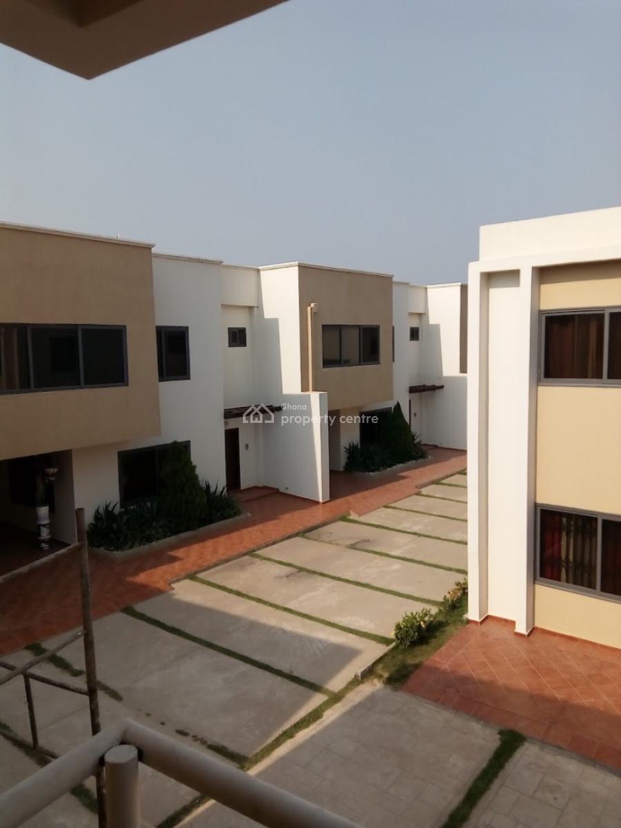 2 Bed Townhouse with Staff Quarters in a Gated Community with a Pool, Abelemkpe, Accra, Townhouse for Rent