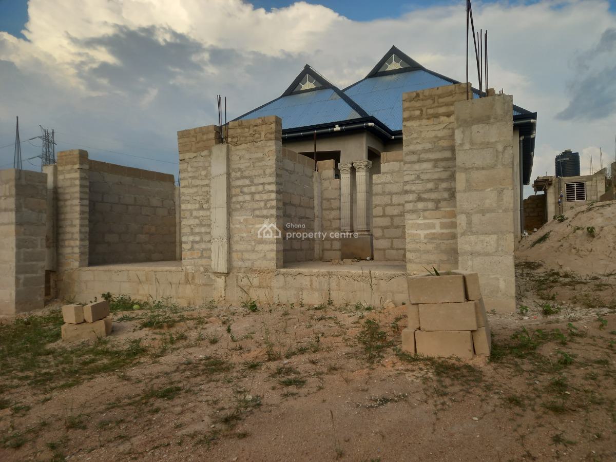 4 Bedrooms & 2 Stores/ Shops, Adesina,  on Kenyasi Abrem Road, Kumasi Metropolitan, Ashanti, House for Sale