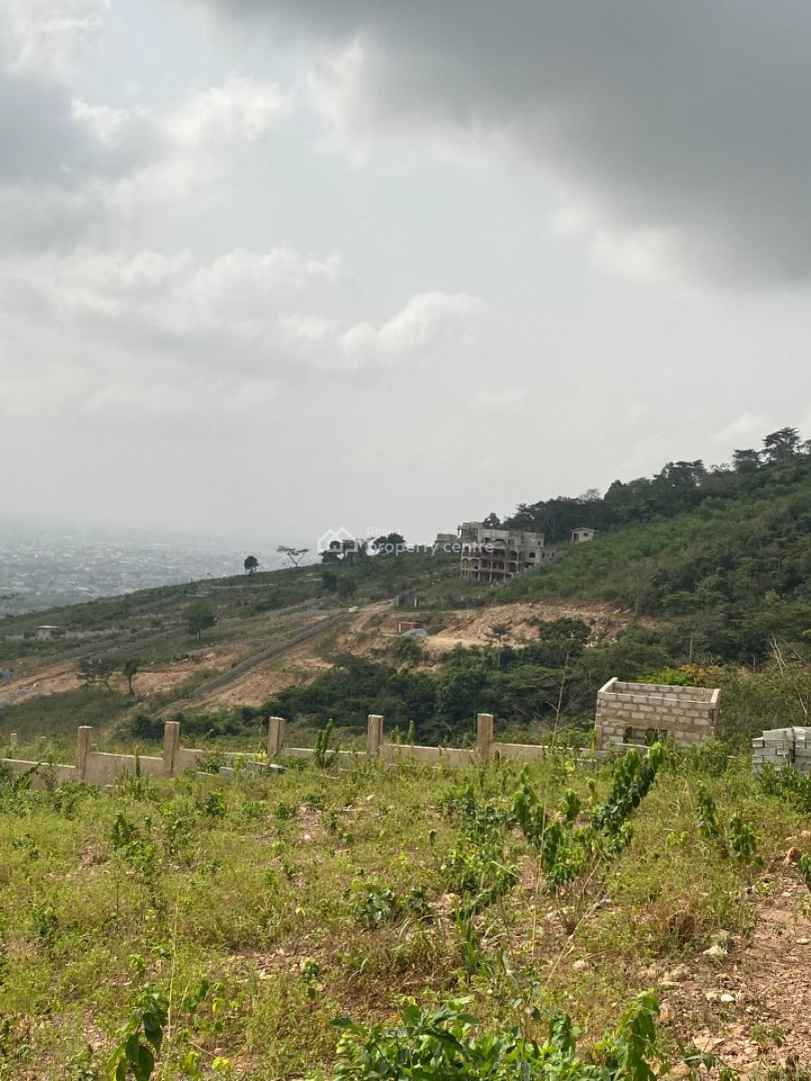 Land Property -- Aburi (near Aburi Girls Senior High School), Aburi (around Aburi Girls Senior High), Aburi, Akuapim South Municipal, Eastern Region, Residential Land for Sale
