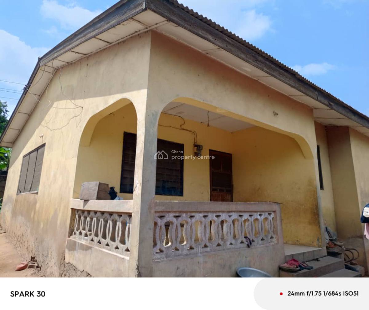 *2 Brm Estate House@ Ashongman Estates*, Ashongman Estate, Accra Metropolitan, Accra, House for Sale
