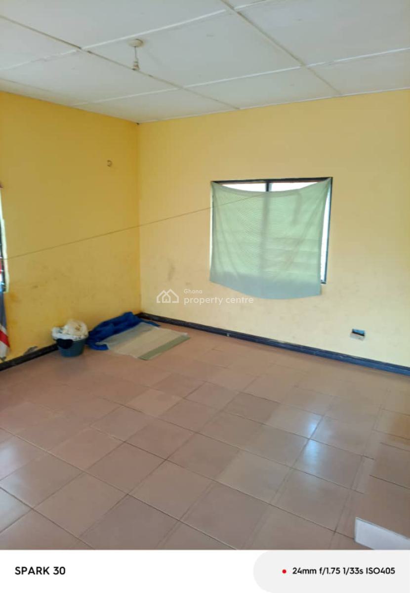 *2 Brm Estate House@ Ashongman Estates*, Ashongman Estate, Accra Metropolitan, Accra, House for Sale