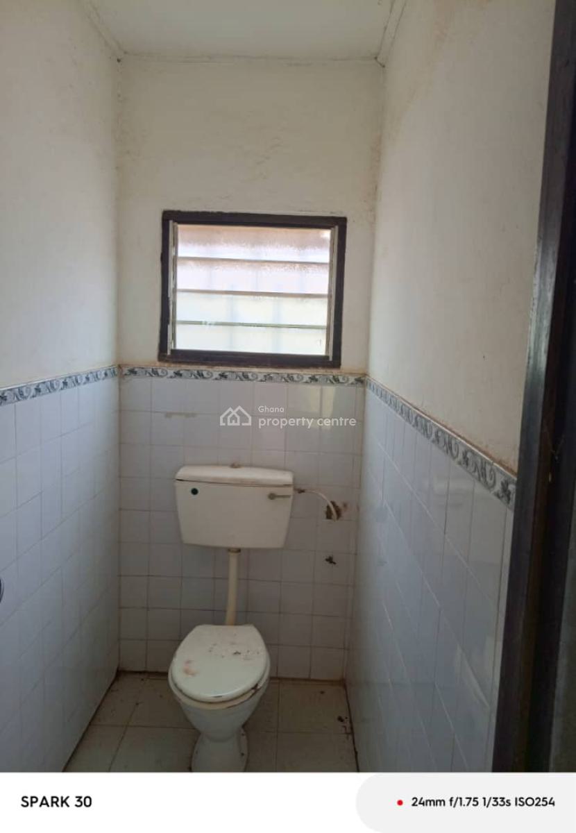 *2 Brm Estate House@ Ashongman Estates*, Ashongman Estate, Accra Metropolitan, Accra, House for Sale