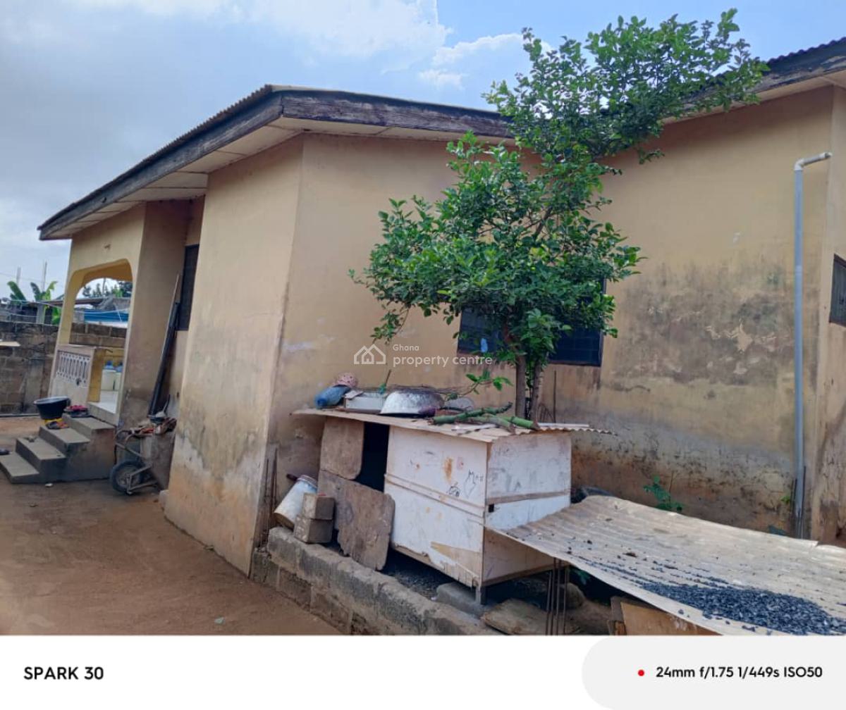 *2 Brm Estate House@ Ashongman Estates*, Ashongman Estate, Accra Metropolitan, Accra, House for Sale