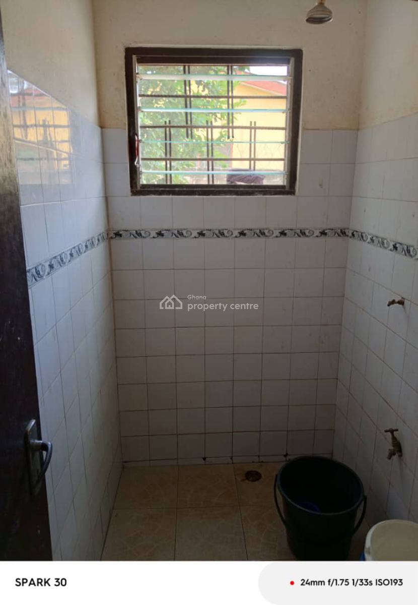 *2 Brm Estate House@ Ashongman Estates*, Ashongman Estate, Accra Metropolitan, Accra, House for Sale