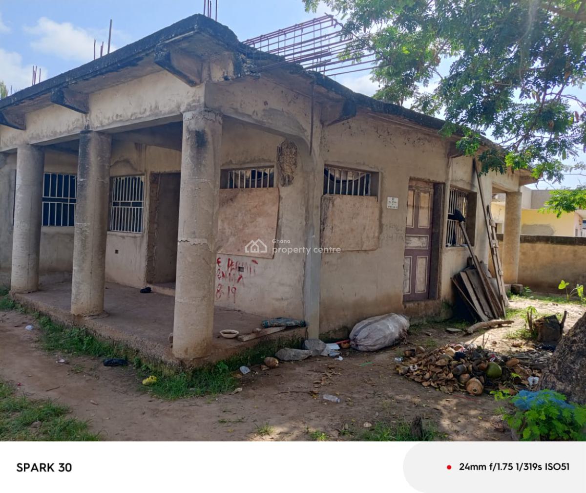 *roadside Freehold 2units of 2brm with Storey Foundation @ Sakaman, Sakaman, Accra Metropolitan, Accra, House for Sale