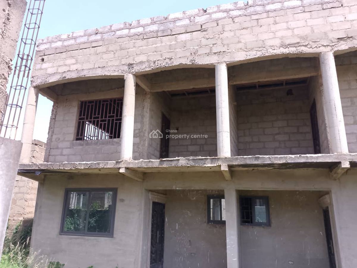 *12 Storey Building of 6 Units of Chamber & Hall Self Contain @ Kaosa, Cp, Awutu-senya East, Central Region, House for Sale